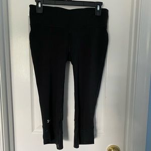 Under Armour Cropped Mesh Bottom Leggings